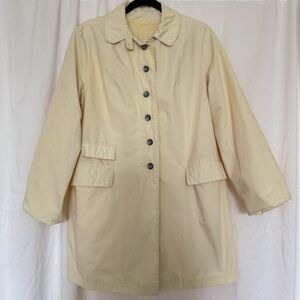 Vintage 1970s Classic Cream Women's Coat